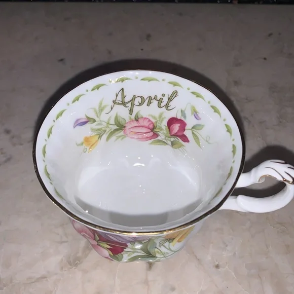 Royal Albert bone china - Picture 4 of 6